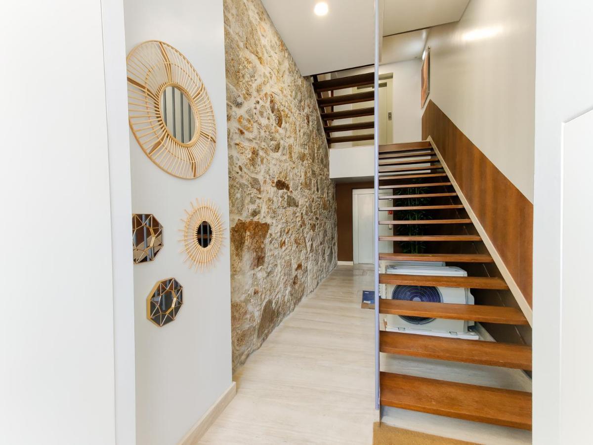 Coutinho Apartment - Modern Ap In The City Centre With Balcony Viana do Castelo Kültér fotó