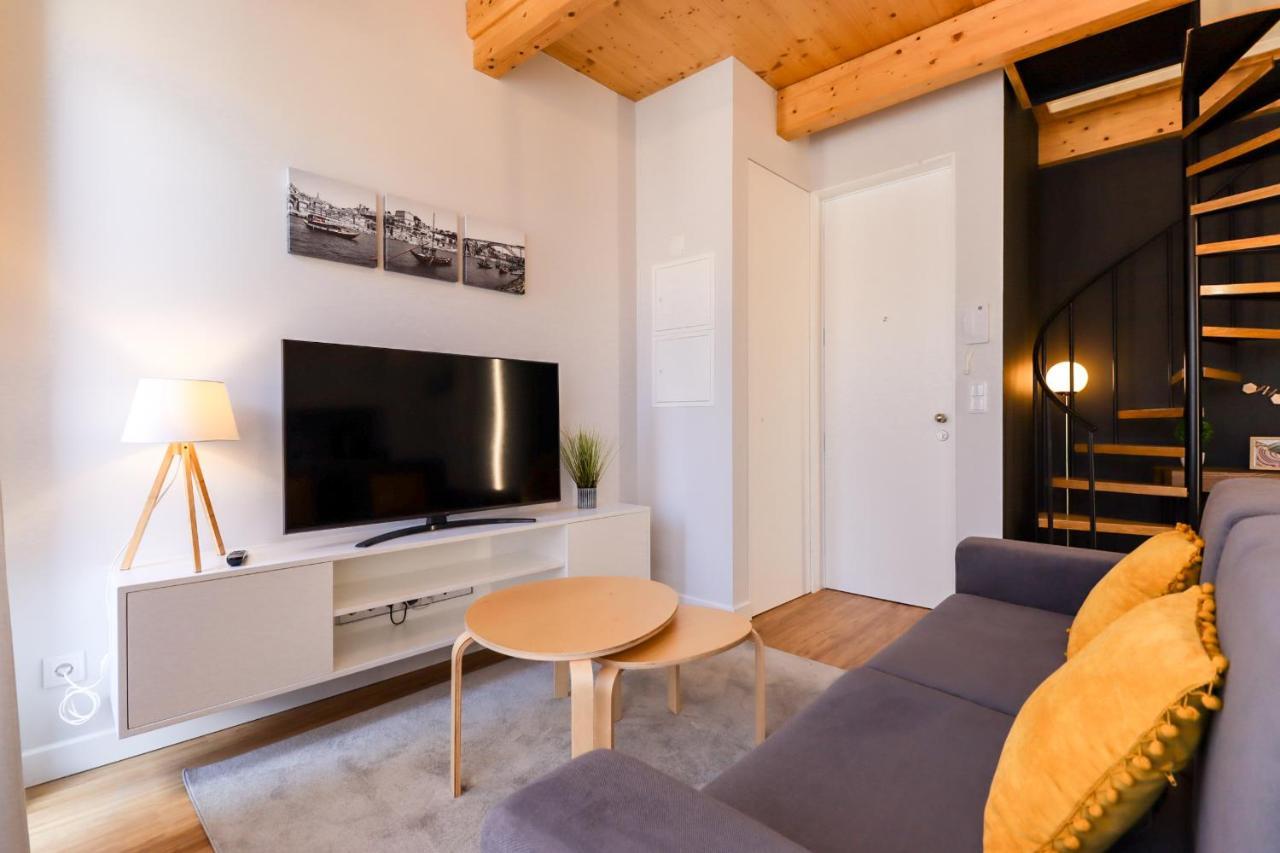 Coutinho Apartment - Modern Ap In The City Centre With Balcony Viana do Castelo Kültér fotó